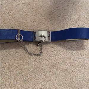 BCBG belt